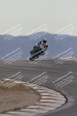 media/Sep-21-2025-Race Pace (Sun) [[98bf33ef95]]/Non Verified/1-Turns 9 and 10 (8am)/